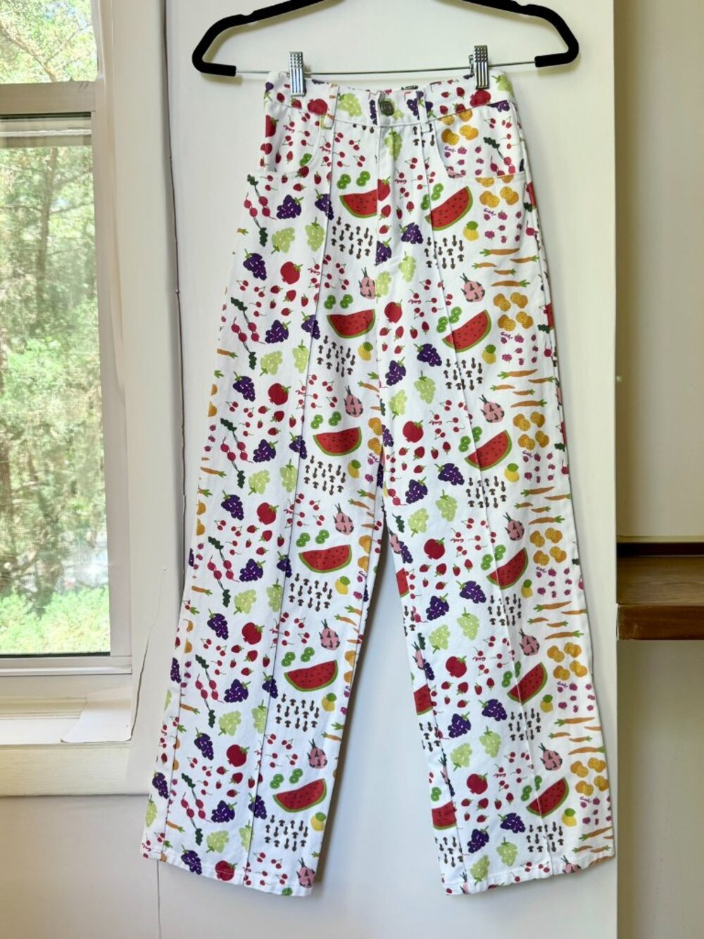 Lisa Says Gah Robyn Wide-Leg Jeans Farmers Market Fruit Print 25 - Picture 10 of 13